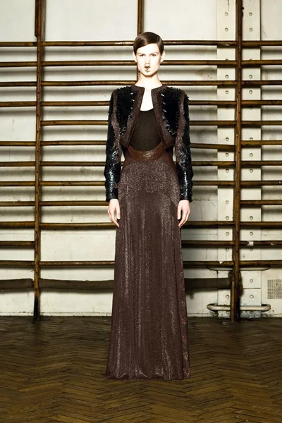 Look 3